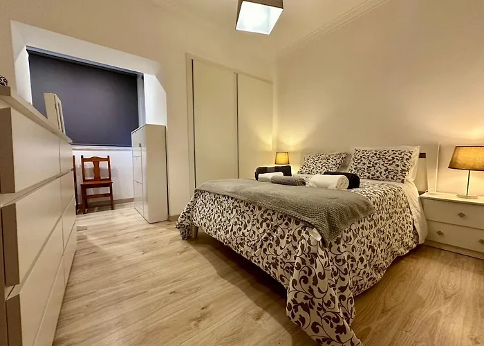 Costa Da Caparica Beach Διαμέρισμα *