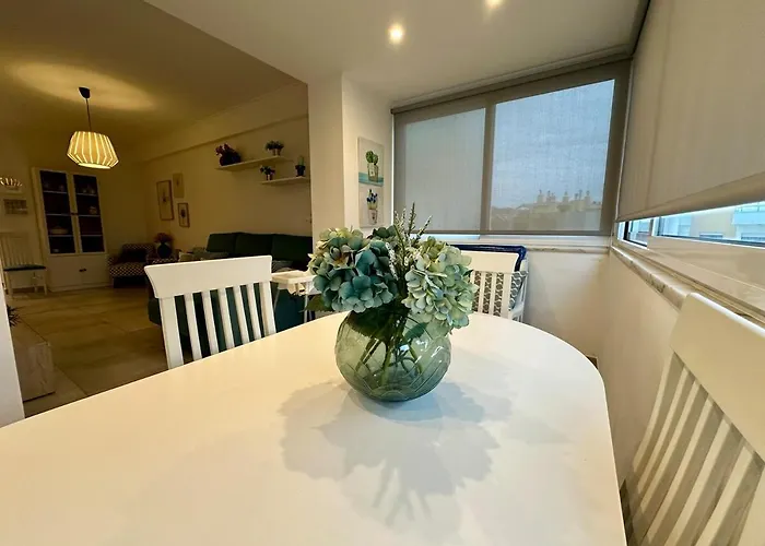 Costa Da Caparica Beach